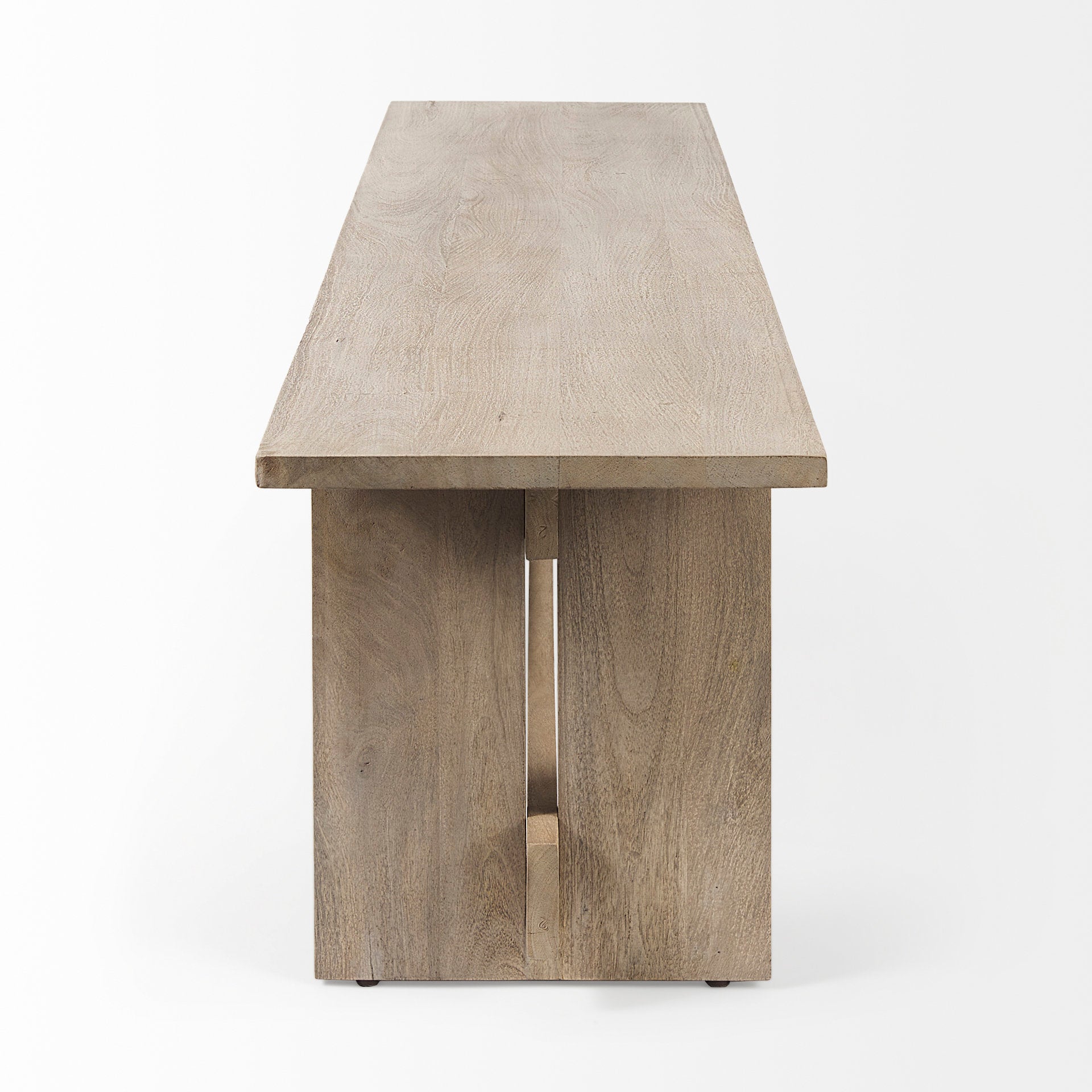 Aida Bench | Floor Model