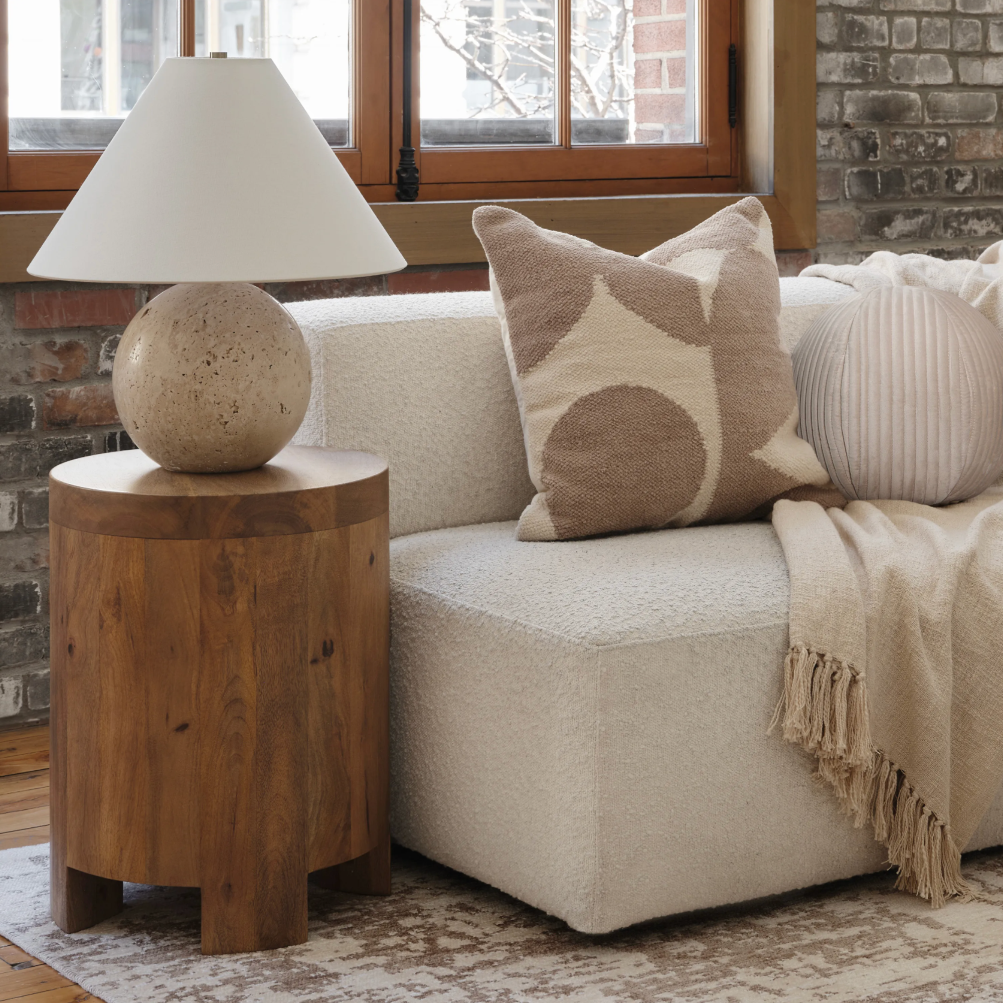 Assen Table Lamp – Simone & Ivy