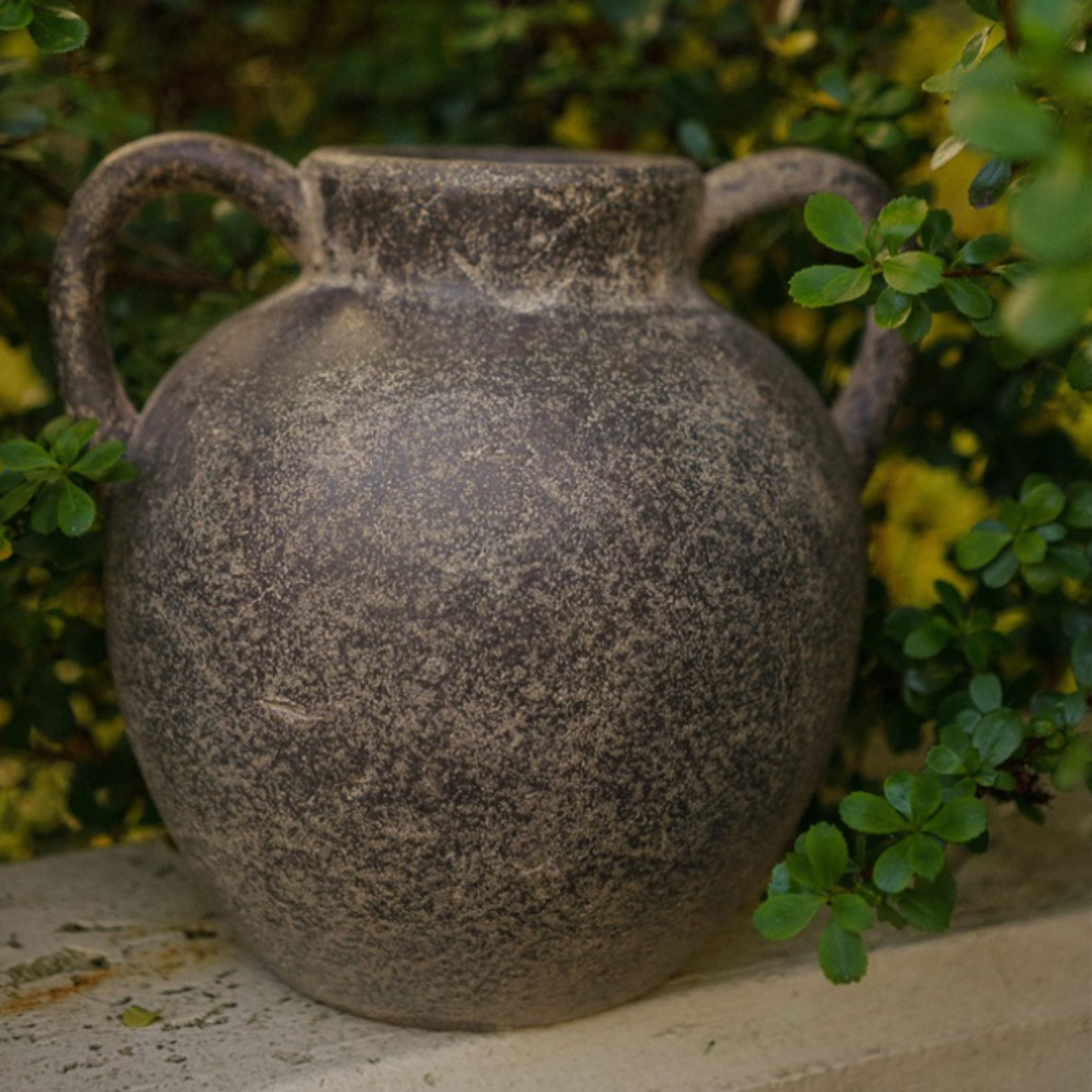 Amphora Vase · Sand Sandstorm Amphora Vase – Simone & Ivy