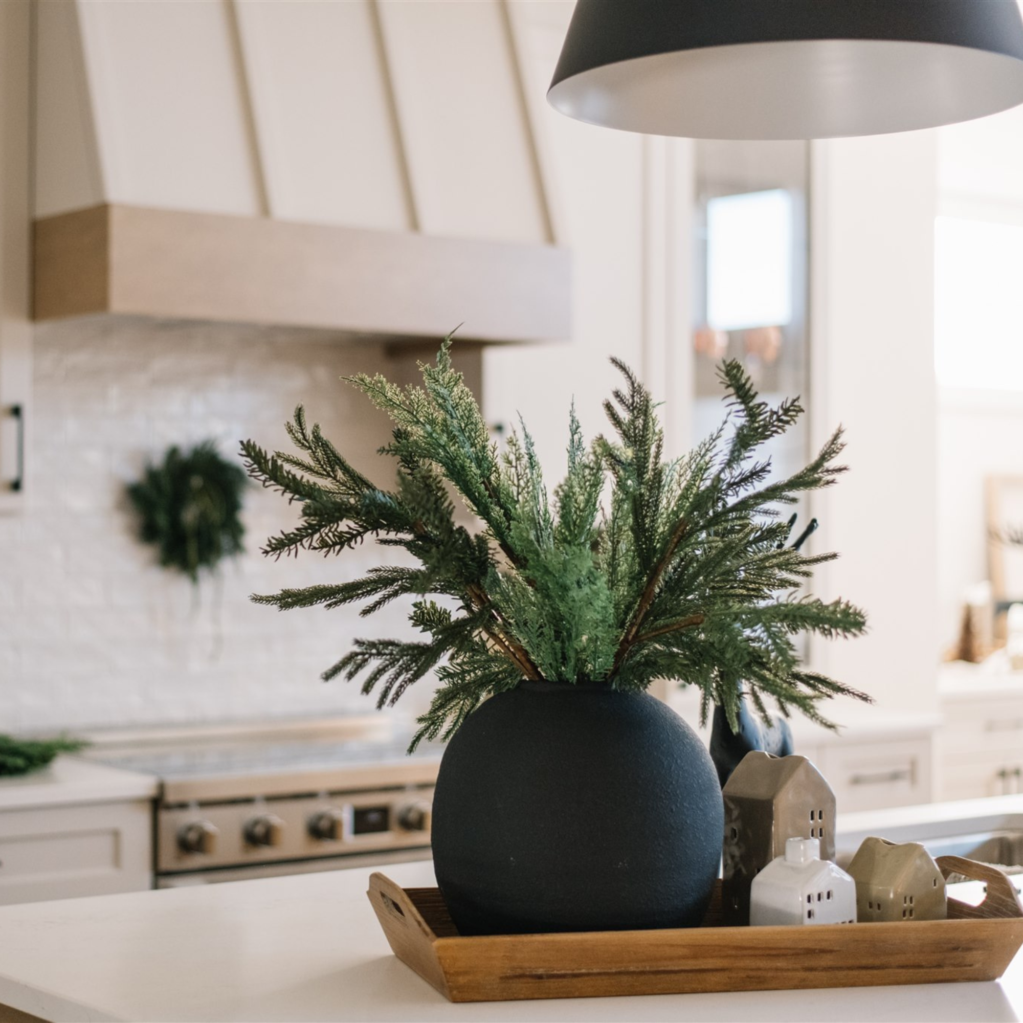 Konos Vase | Black – Simone & Ivy