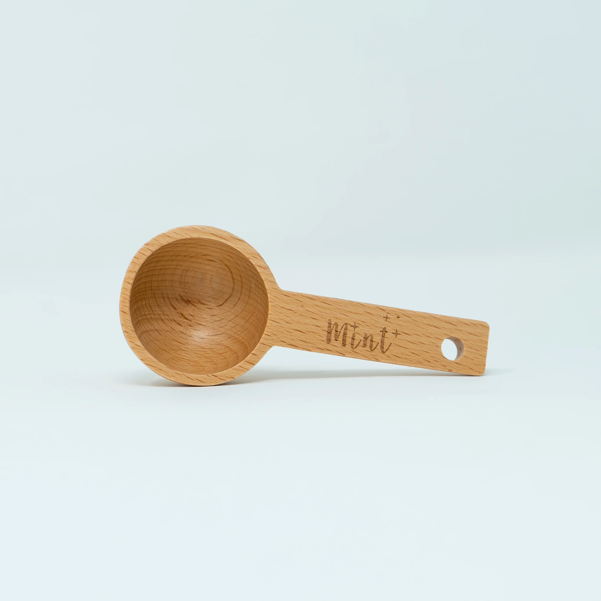 http://simoneandivy.ca/cdn/shop/files/Mint_Cleaning_Bamboo_Scoop_Simone___Ivy.png?v=1707153252