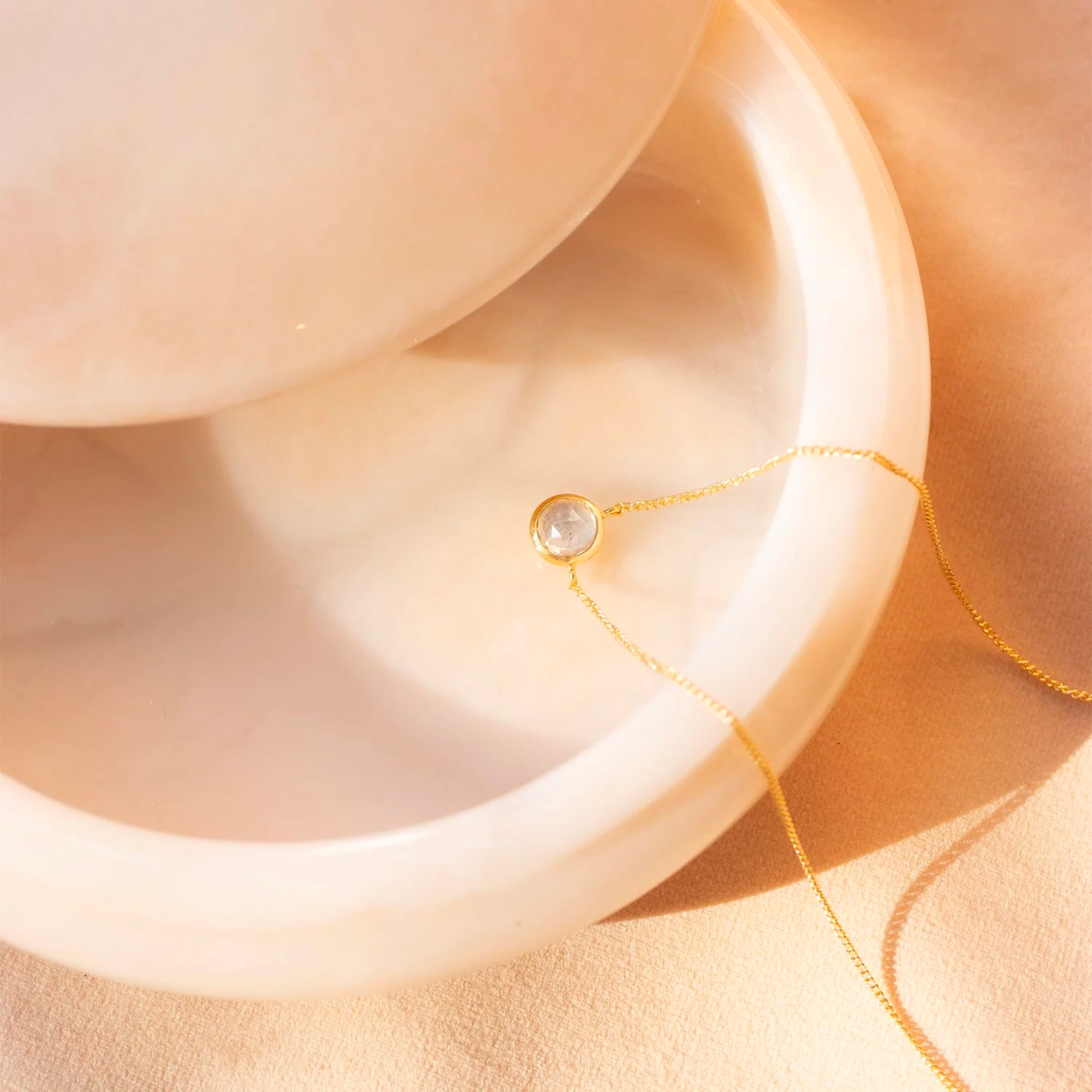 Dainty white hotsell