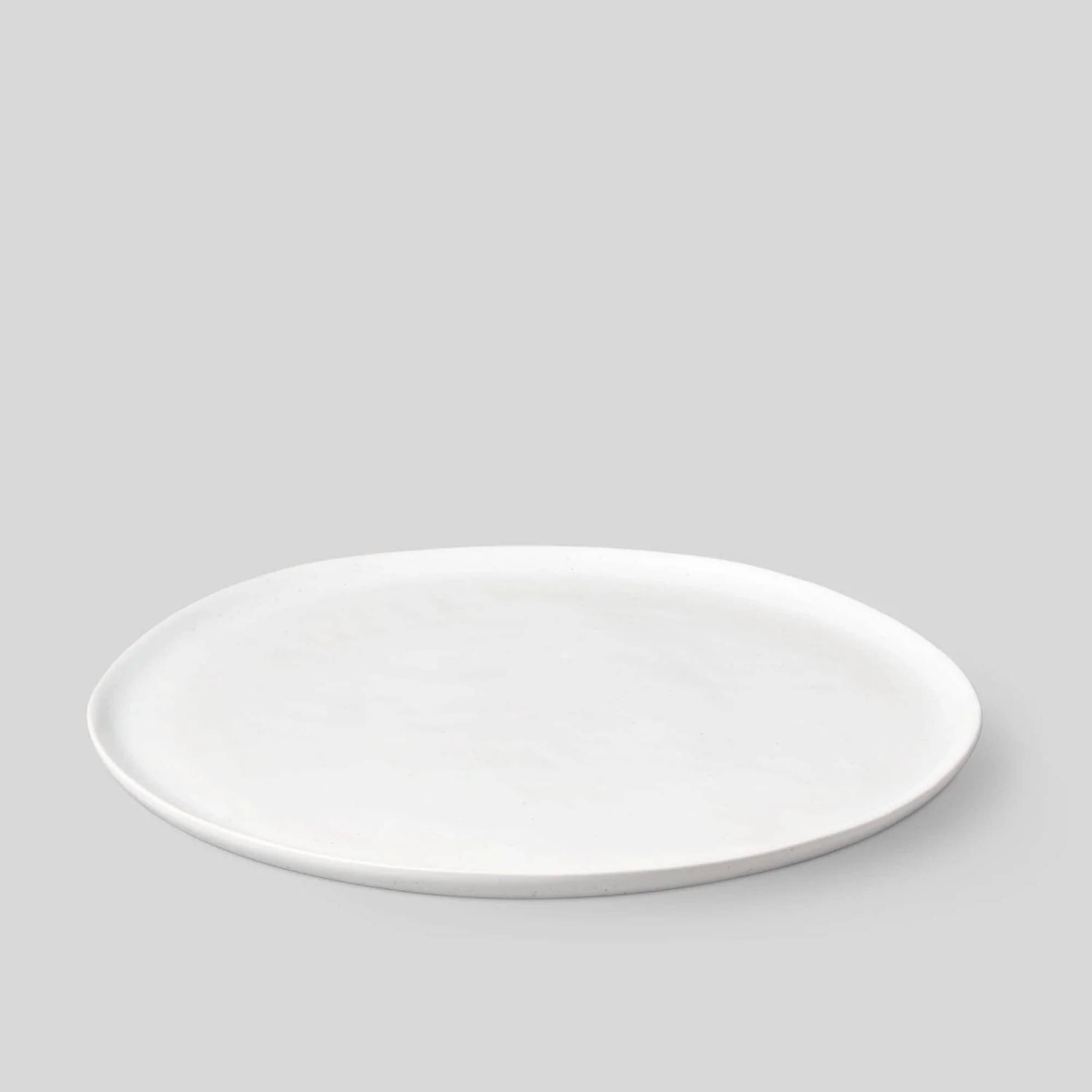 Covered serving platter best sale