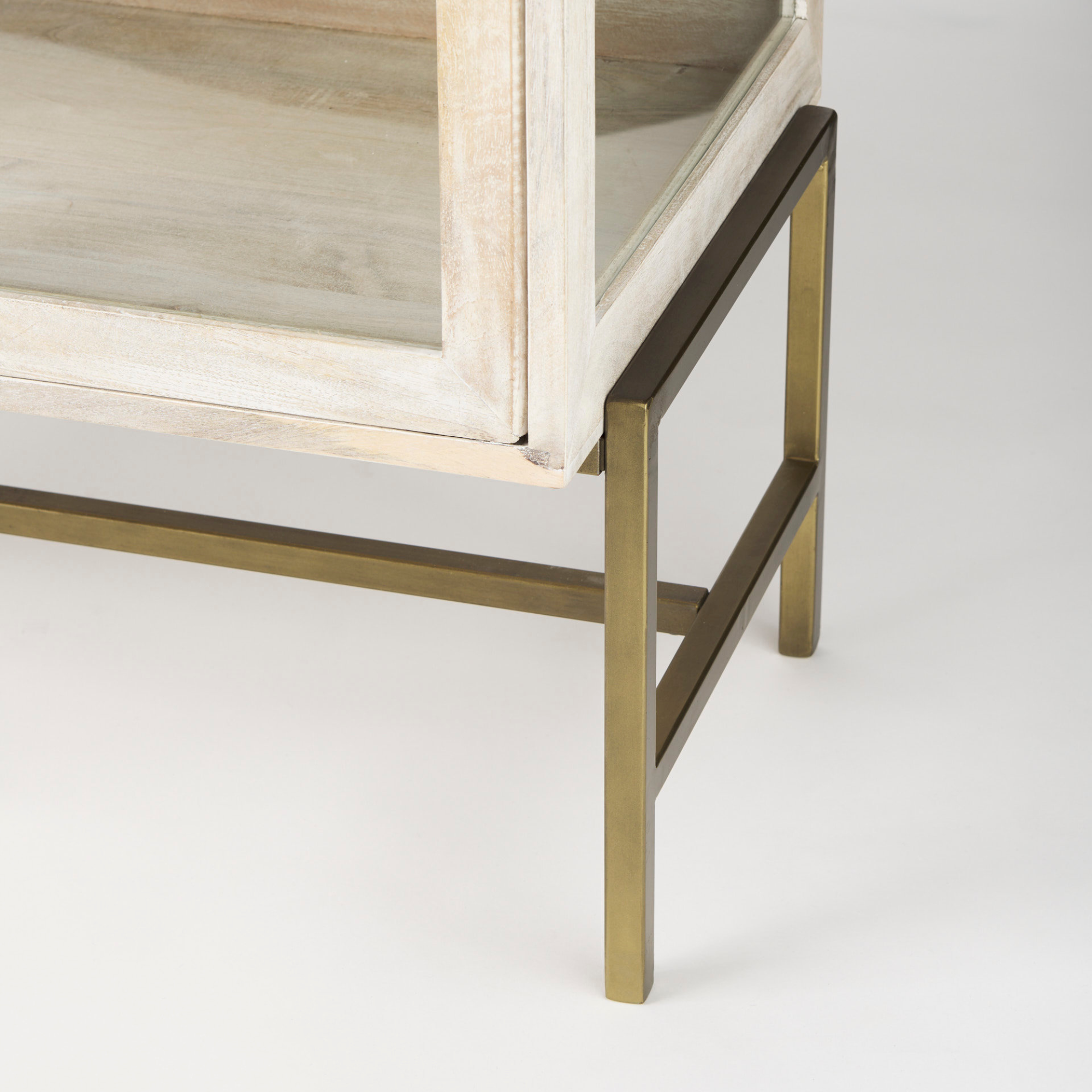 Arelius Cabinet