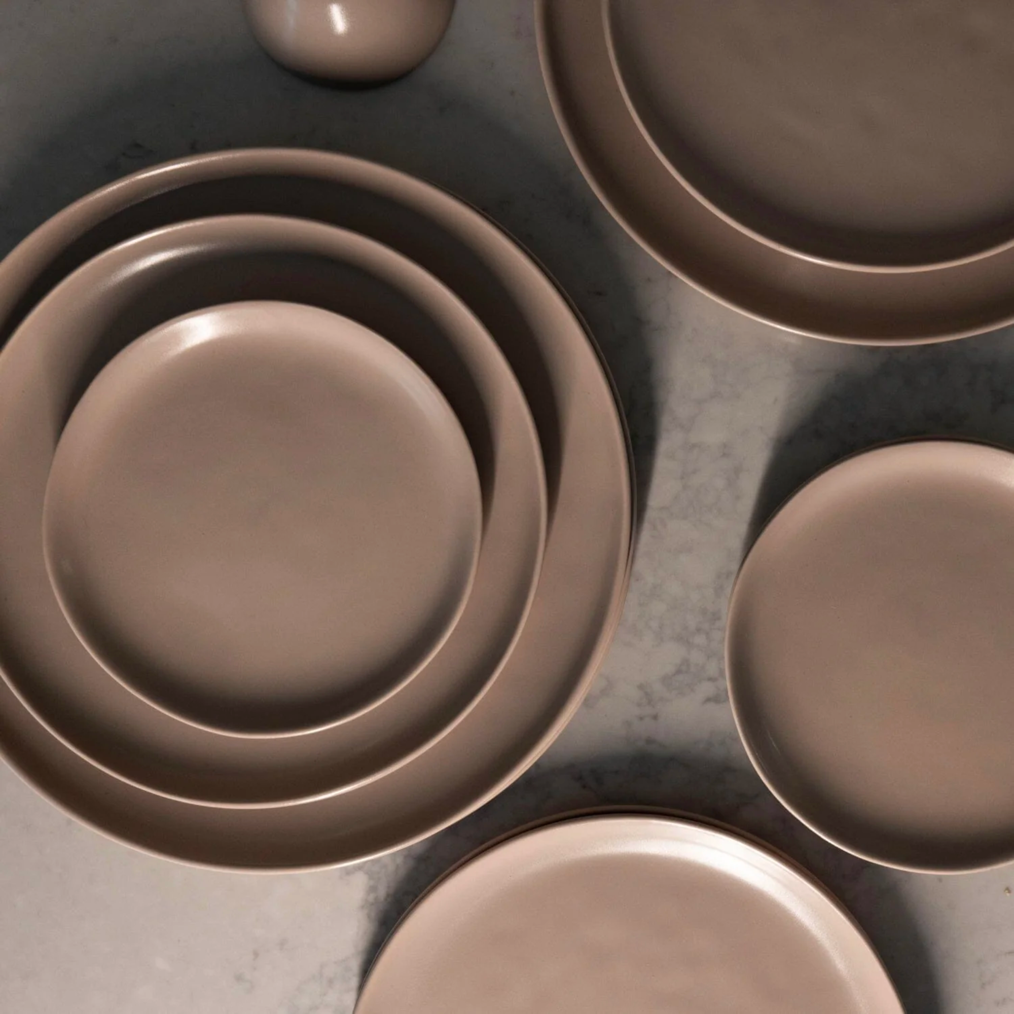 Fable Dinner Plates