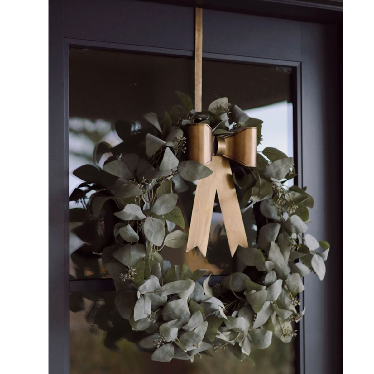 Gilded Bow Wreath Hanger
