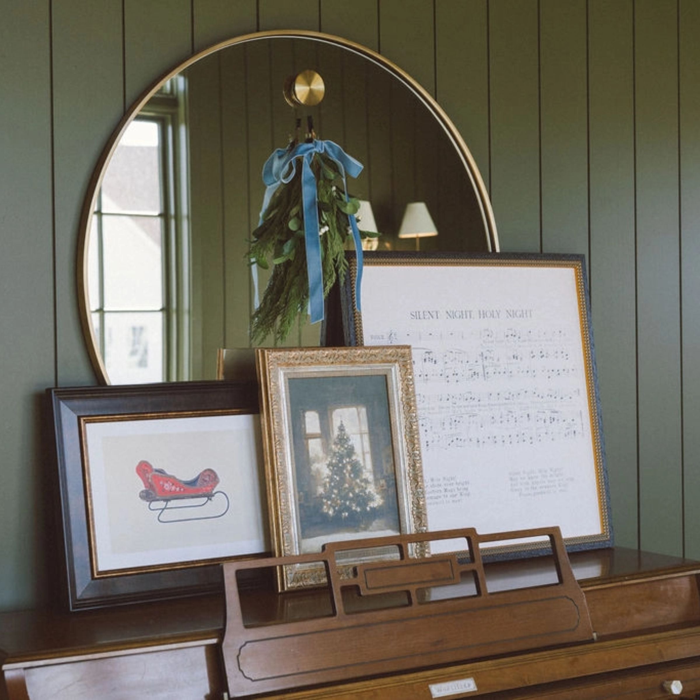 Glowing Christmas Tree Vintage Print