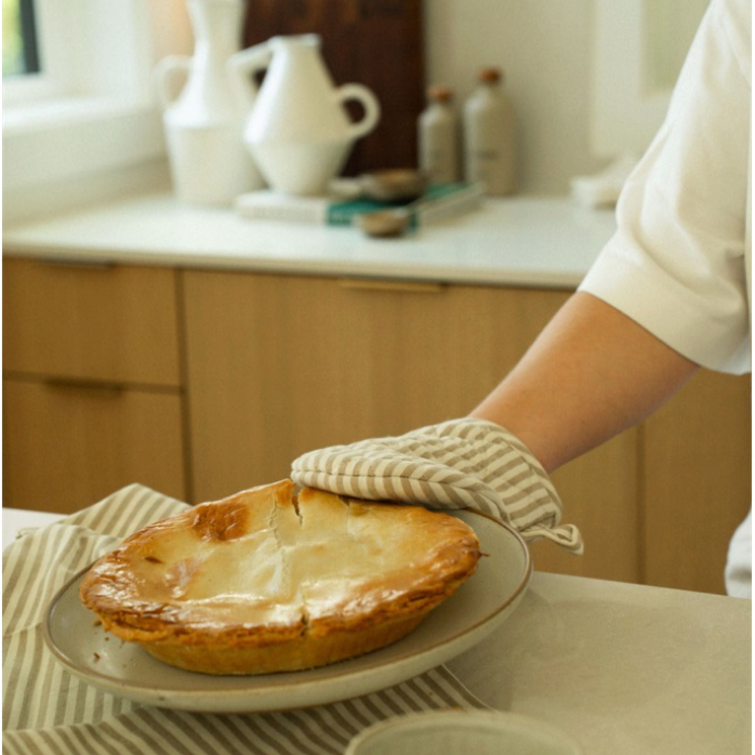 Hampton Stripe Oven Mitt | Sand