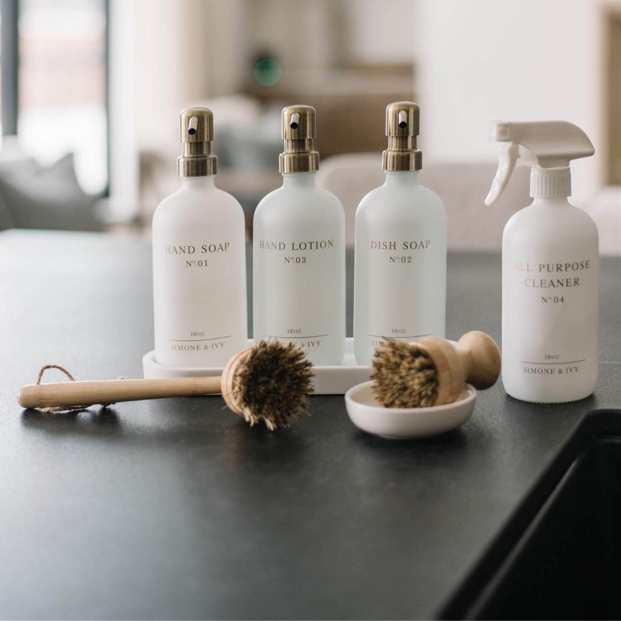All Purpose Spray Bottle - White – Simone & Ivy