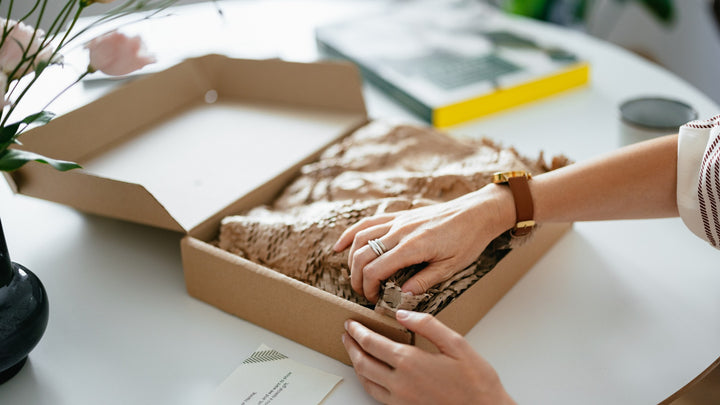 Holiday Refresh Box Home Decor Subscription | Simone & Ivy