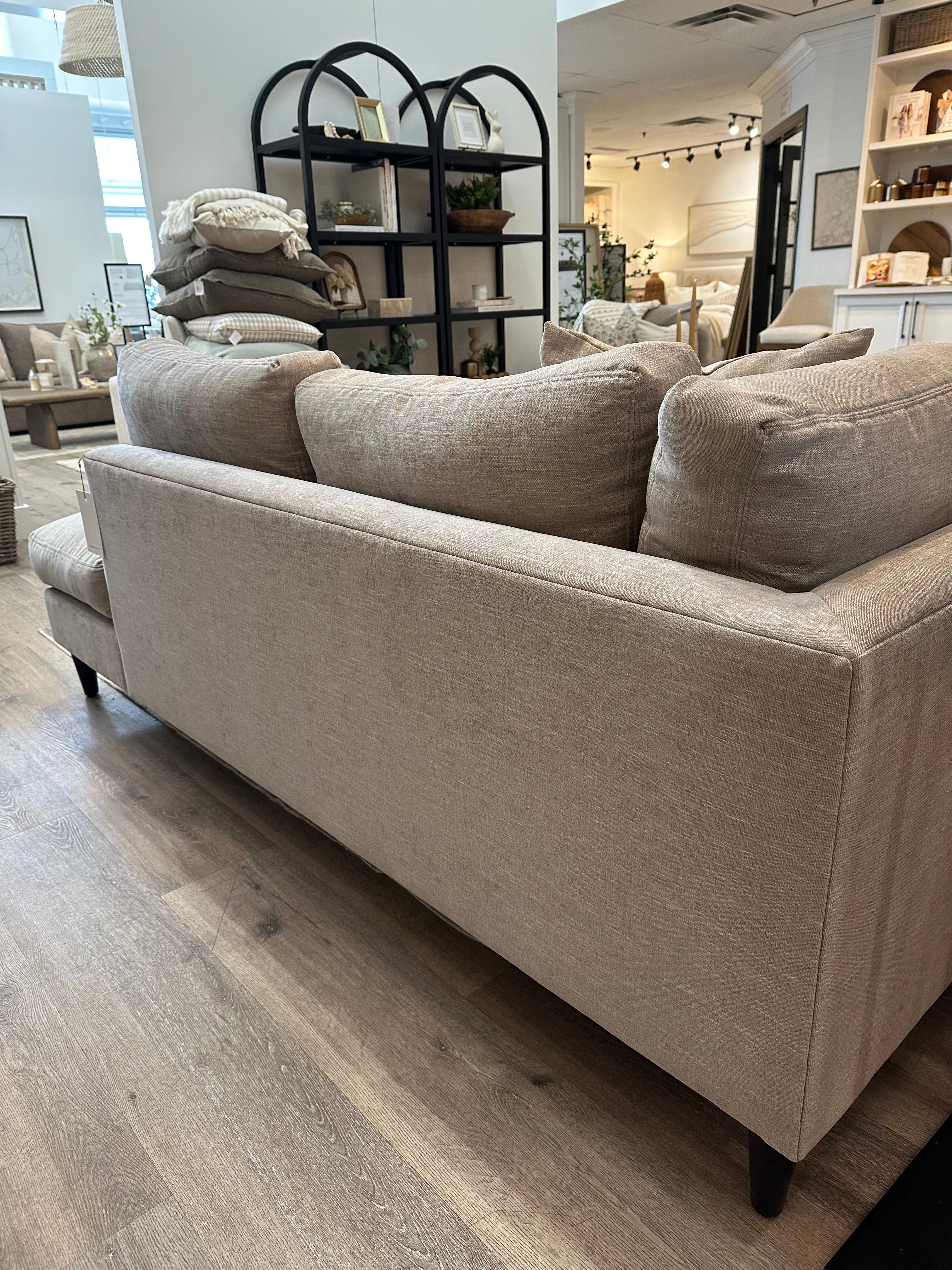 Lucca Sectional | Floor Model