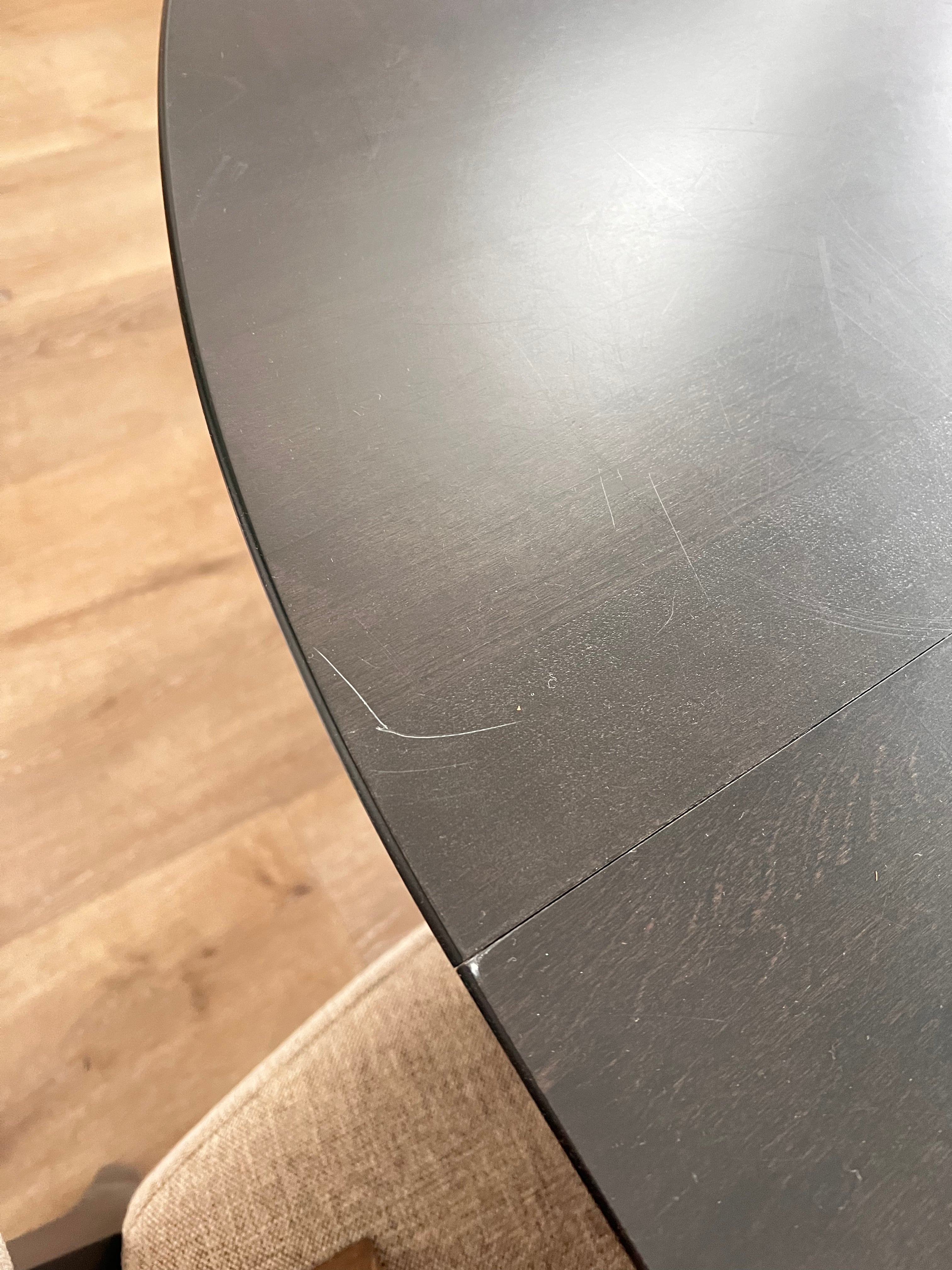 Wilton Dining Table | Floormodel