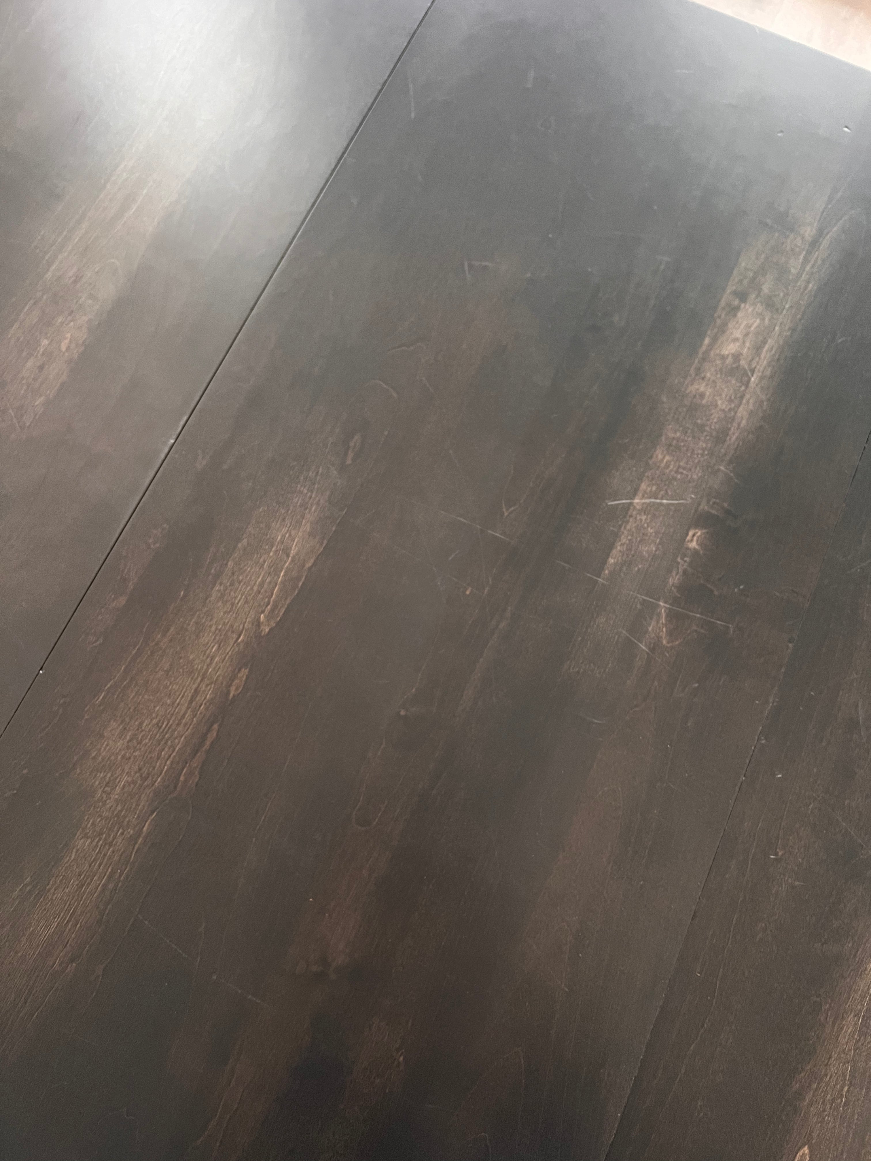 Wilton Dining Table | Floormodel