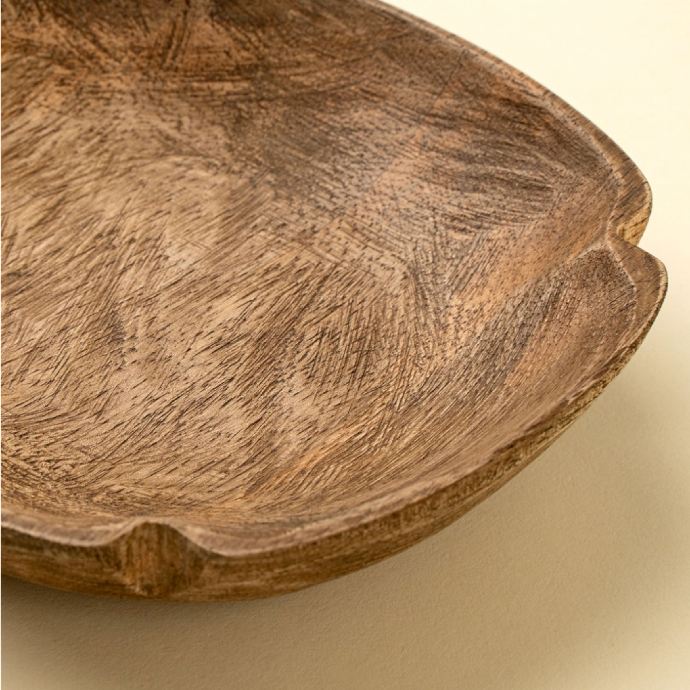 Spade Carved Dish