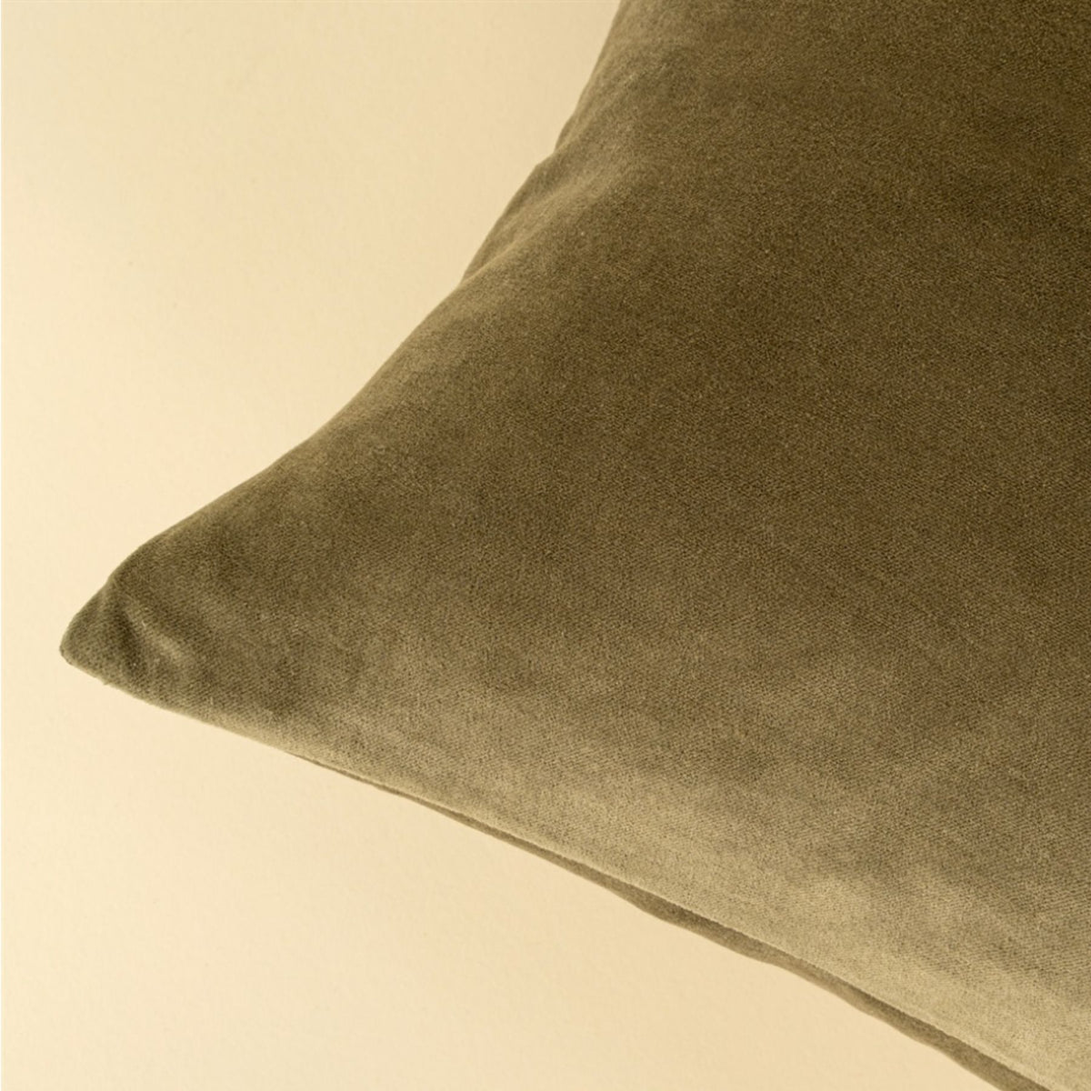 Vera Velvet Pillow Lumbar | Olive
