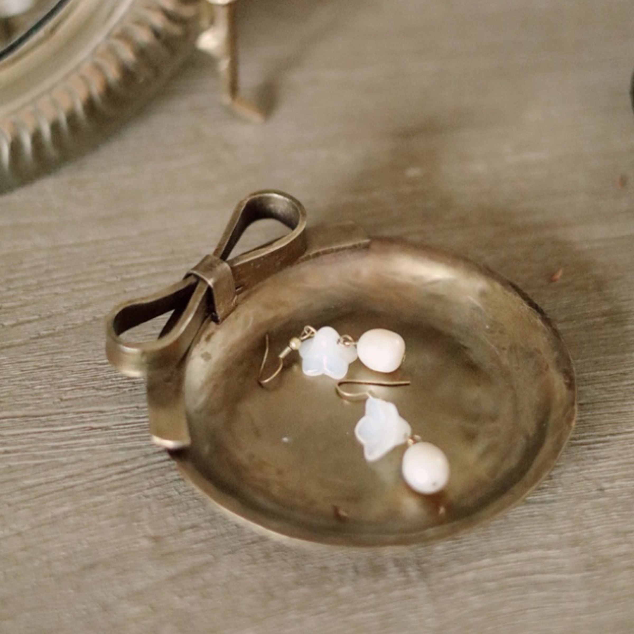 Bow Catchall Dish