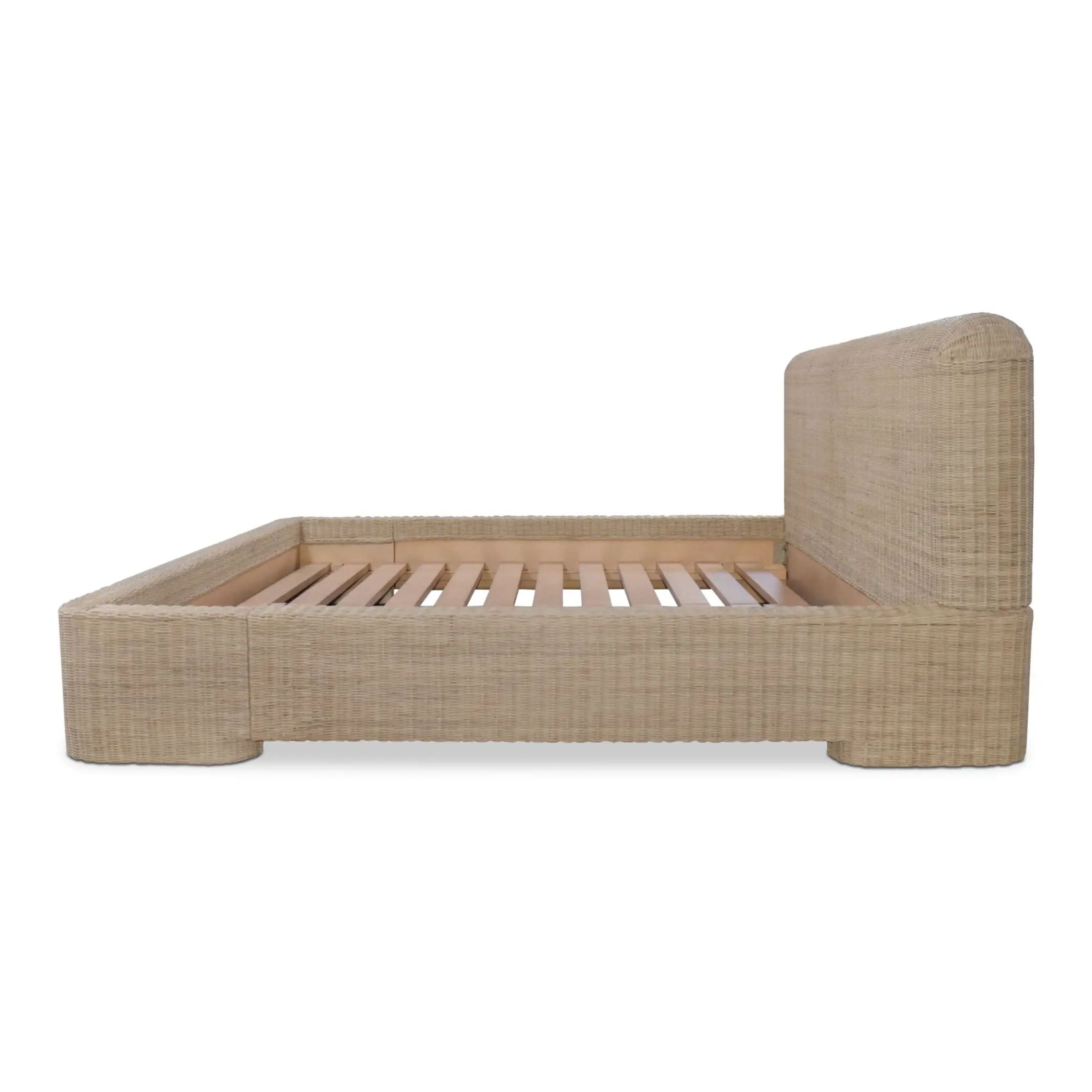 Claudia Bed
