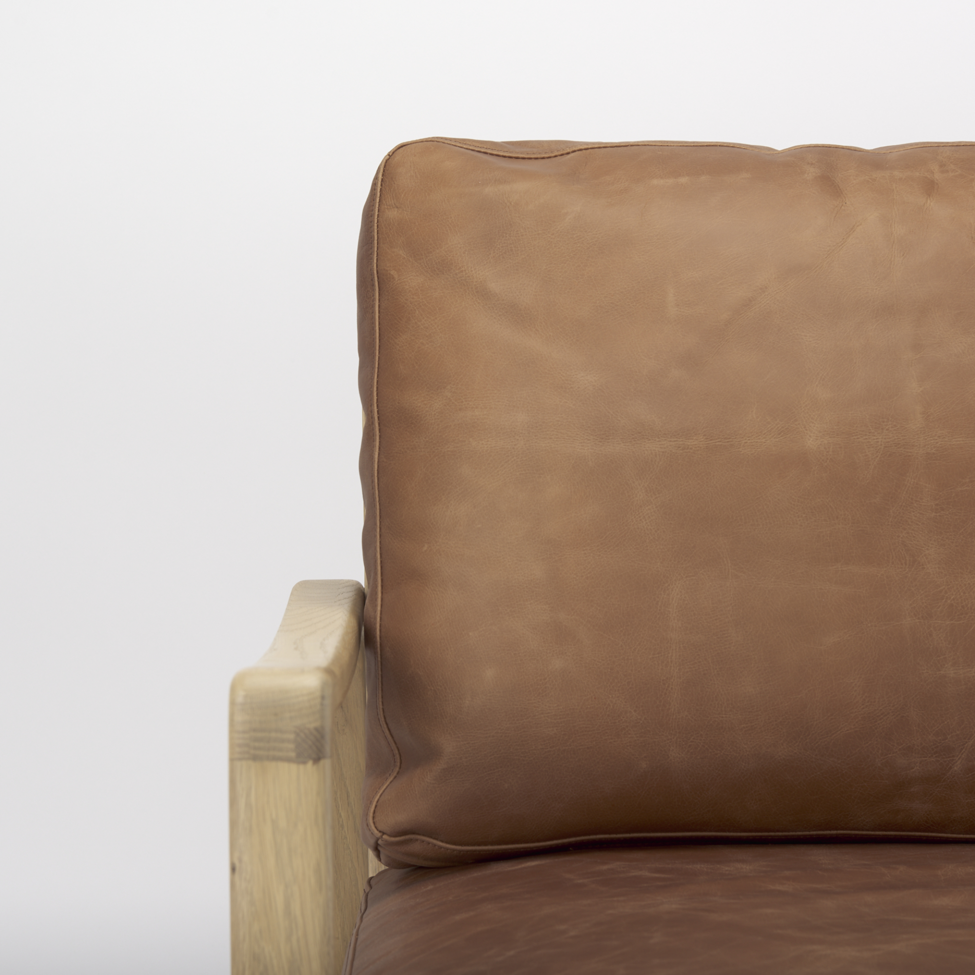 Raeleigh Accent Chair