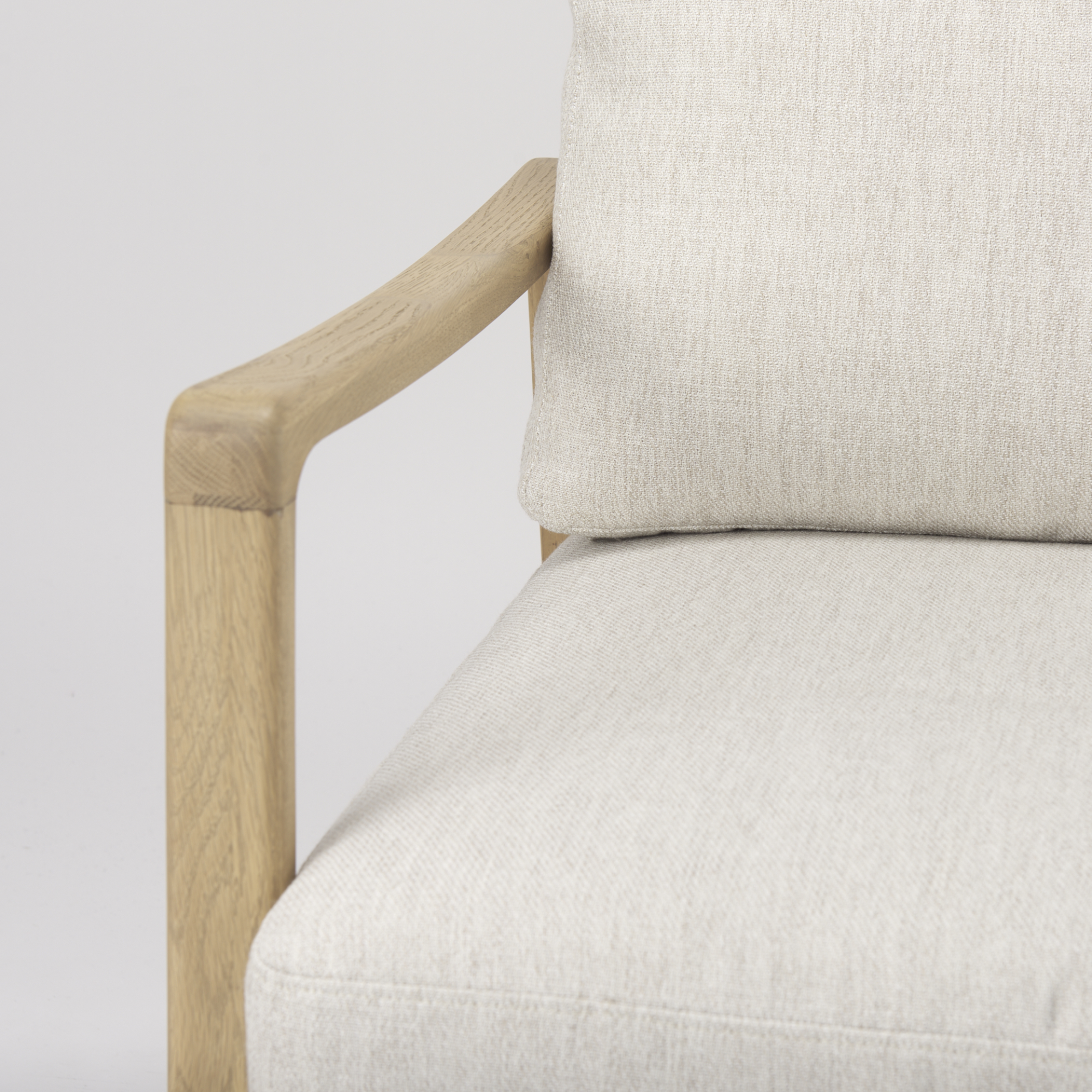 Raeleigh Accent Chair