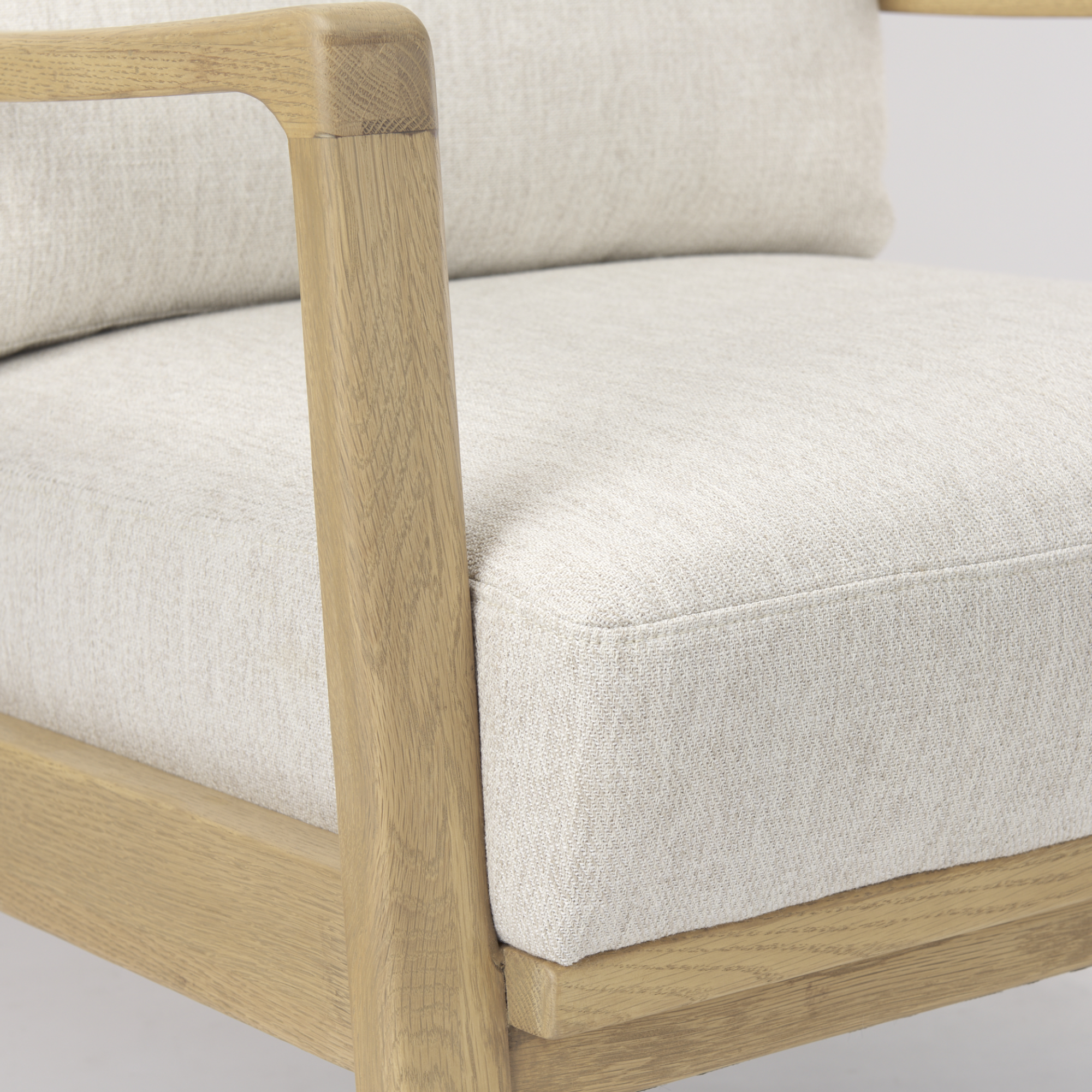 Raeleigh Accent Chair