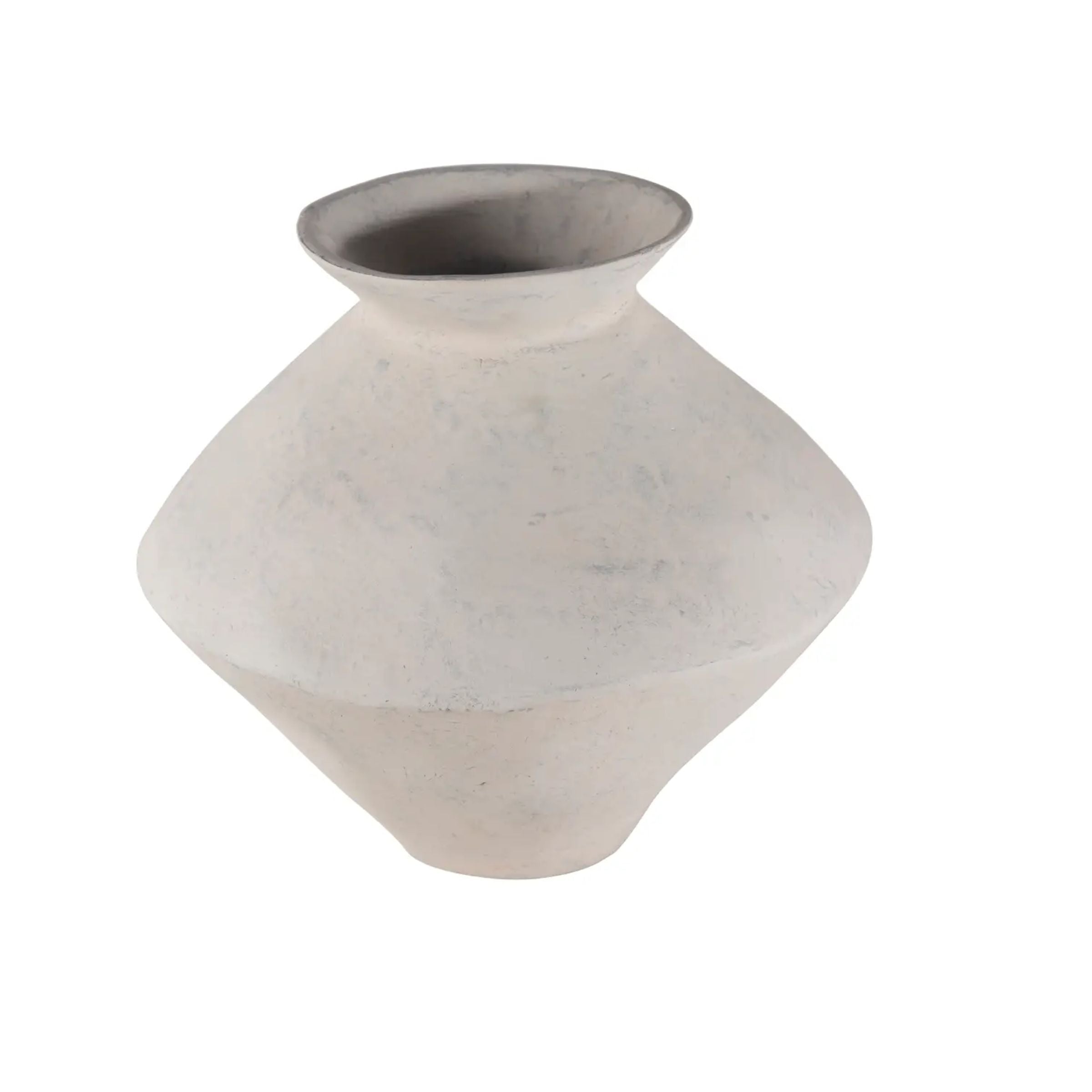 Raja Vase