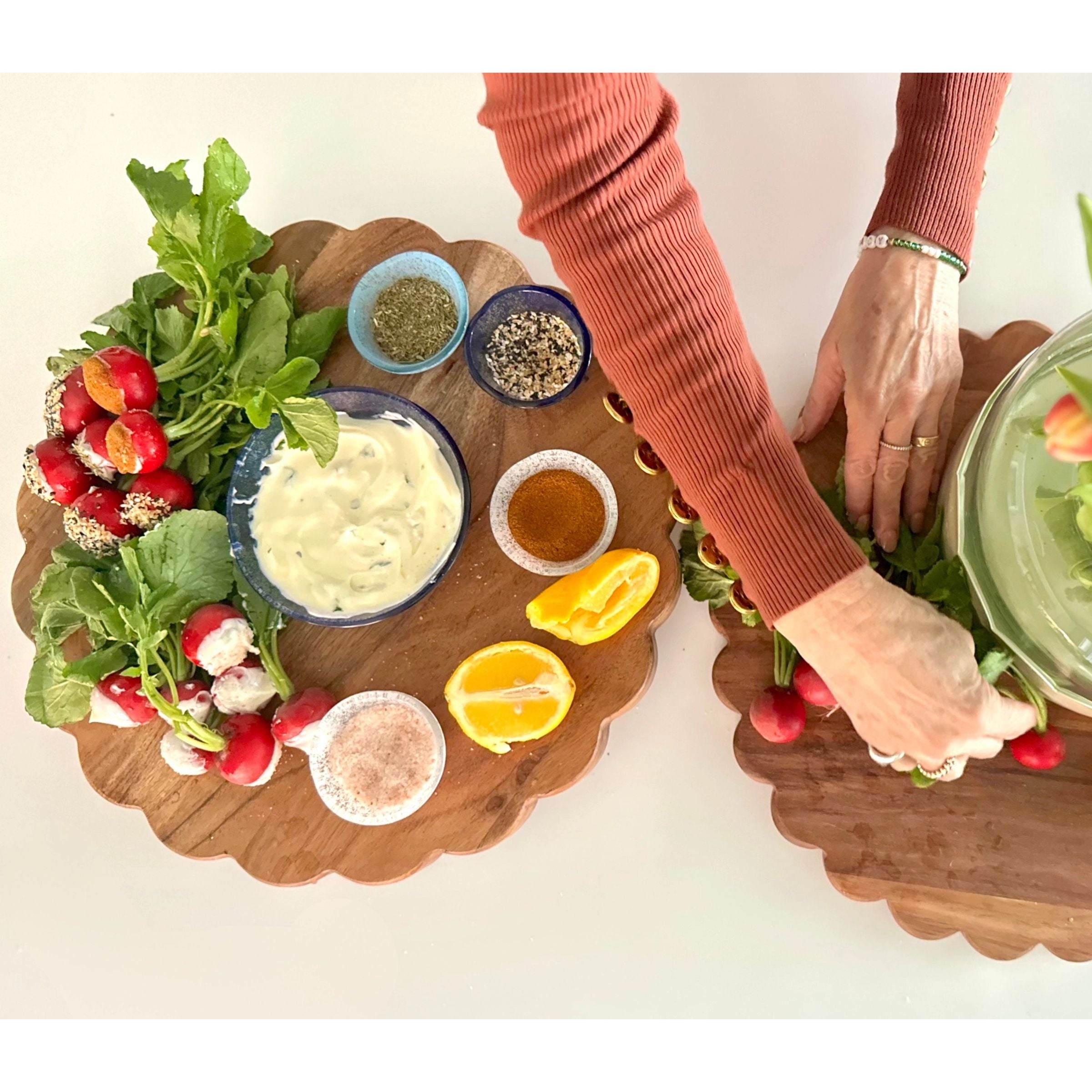 Scalloped Cutting Board Charger