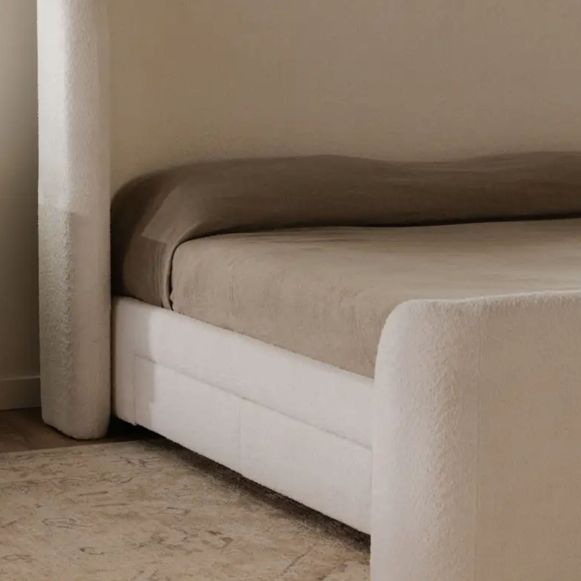 Sophia Bed