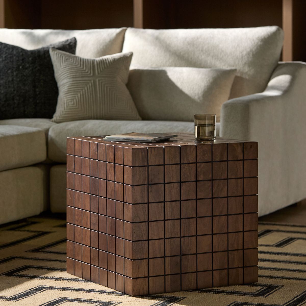 Geldrey Side Table