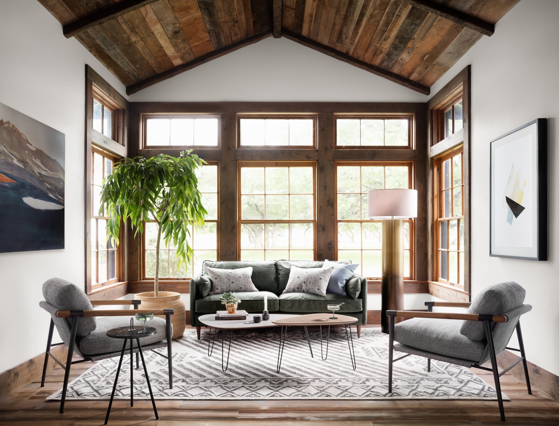 Rowen Accent Chair – Simone & Ivy